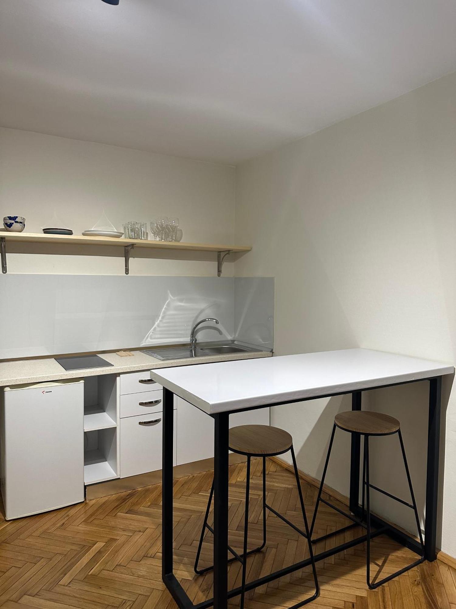 Cozy Apartment, In The Center Of Tirana Exterior foto